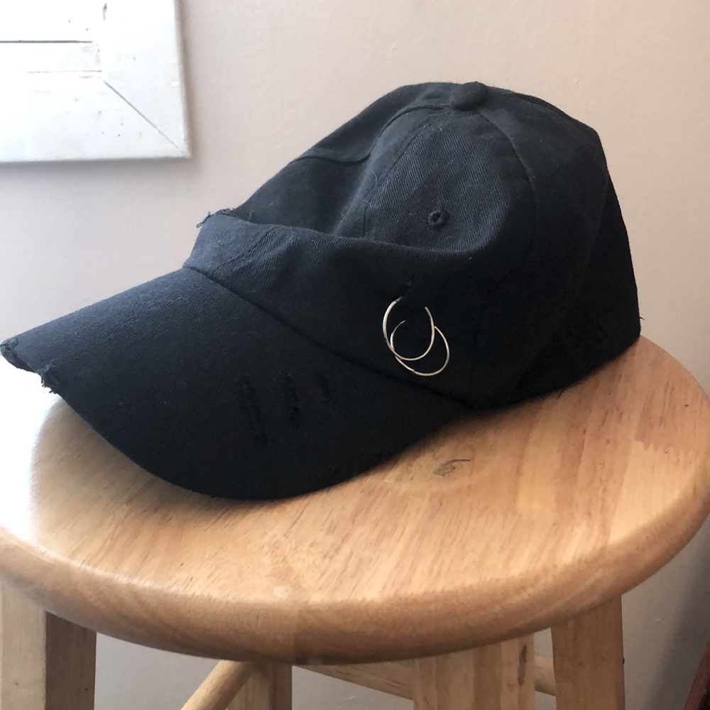 Street style distressed baseball cap